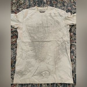 Ruehl No. 925 T-shirt Size Small